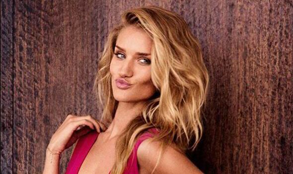 A Quick Way To Look Flirty Today