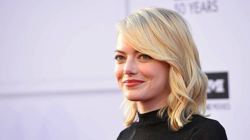 Bobbed Hairstyles Have a New Glamour